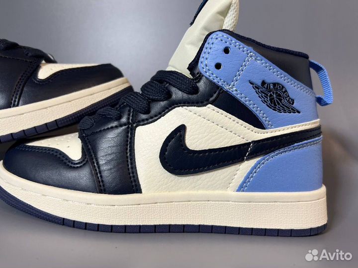 Кроссовки детские nike