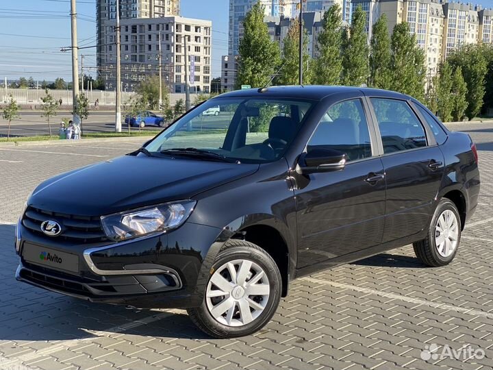 LADA Granta 1.6 МТ, 2023, 100 км