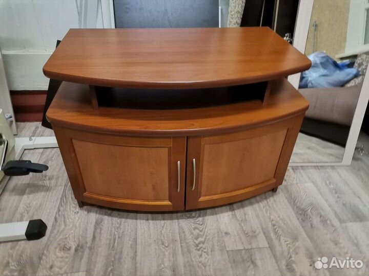 Тумба под телевизор