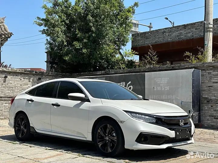 Honda Civic 1.5 CVT, 2021, 40 000 км