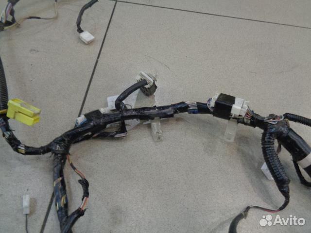 Проводка салона Toyota Yaris 2005-2011