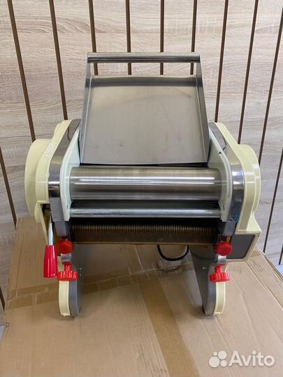 Тестораскаточная машина 240мм