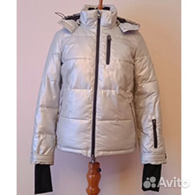 Зимняя куртка женская 46 размер (М)