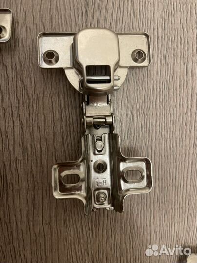 Петли без доводчика на двери новые