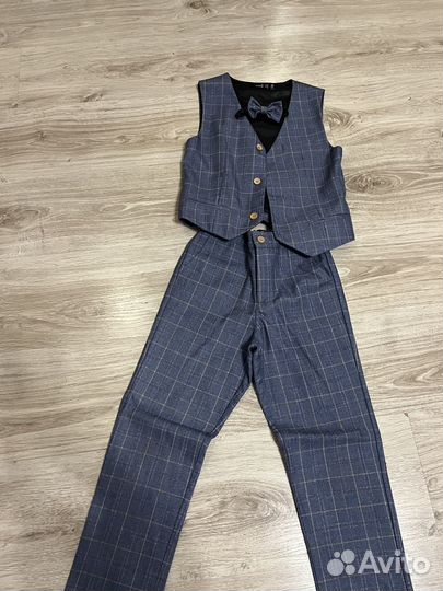 Костюм брючный