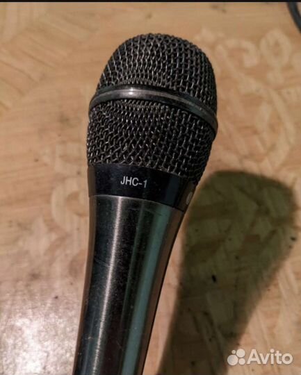 Студийный микрофон