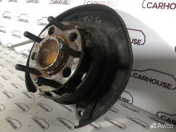 Кулак поворотный задний правый Mitsubishi Lancer X