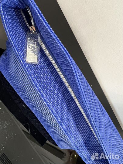 Набор Uriage в большой косметичке