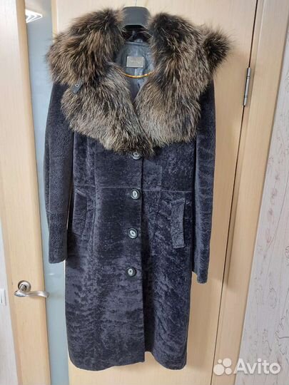 Женское пальто дубленка