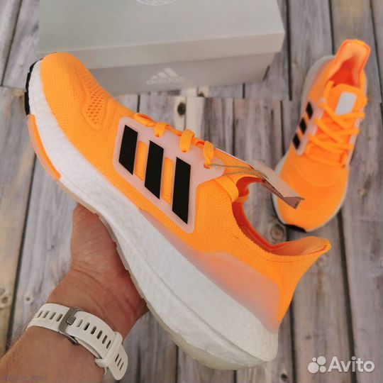 Кроссовки adidas ultraboost 22