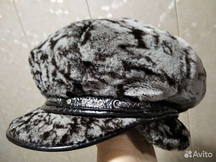 Берет-шапка с ушками из искусственного меха