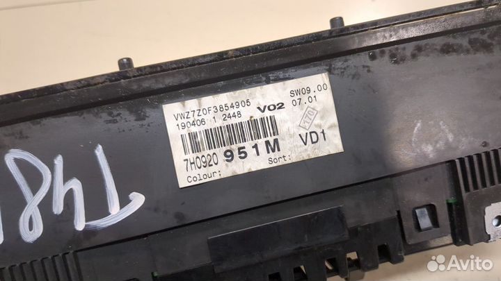 Щиток приборов Volkswagen Transporter 5, 2006