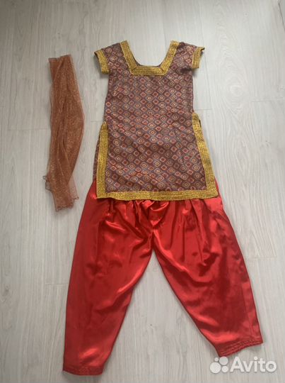 Индийский костюм