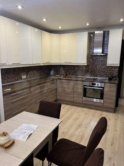 3-к. квартира, 100 м², 15/16 эт.