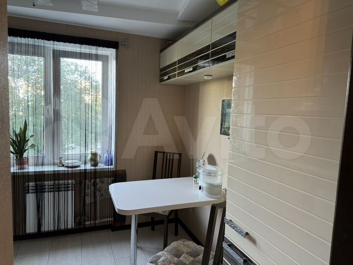 2-к. квартира, 52 м², 3/10 эт.