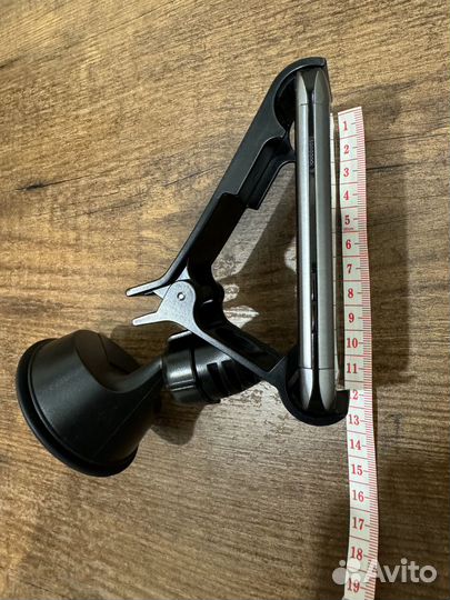 Автомобильный держатель для телефона InterStep