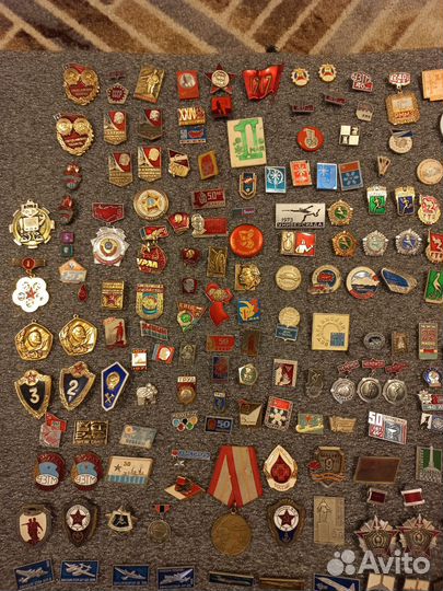 Значки и медали СССР