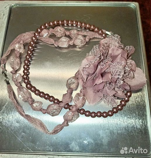 Украшение на шею