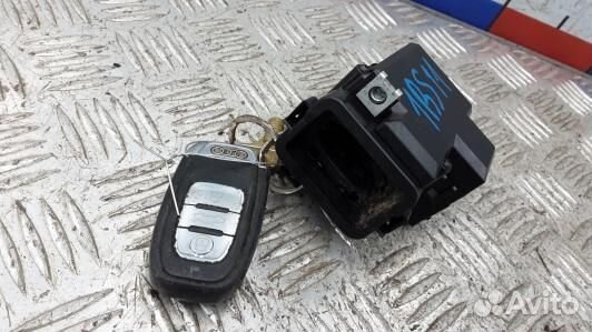 Замок зажигания audi A5 1 (1BS11J101)