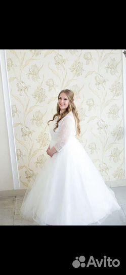 Свадебное платье