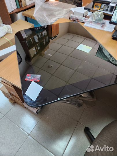 Стекло люка Geely Monjaro