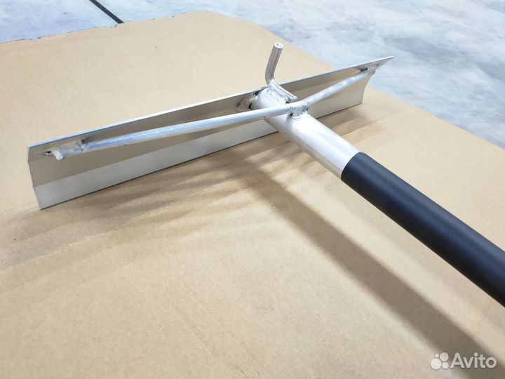 Скребок для бетона