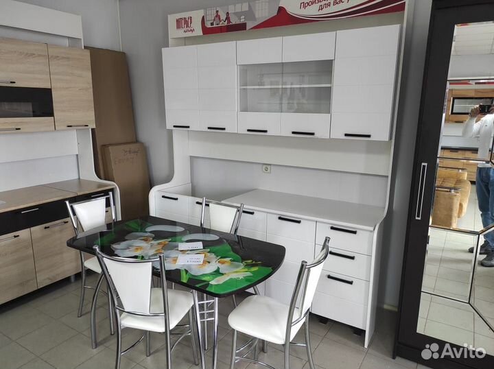 Кухня белый глянец 2 m