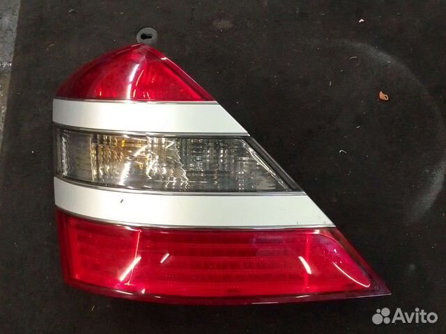 Фонарь задний левый на Mercedes-Benz W221