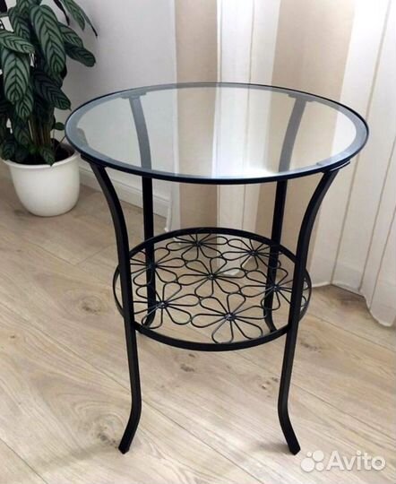 Столик IKEA клингсбу