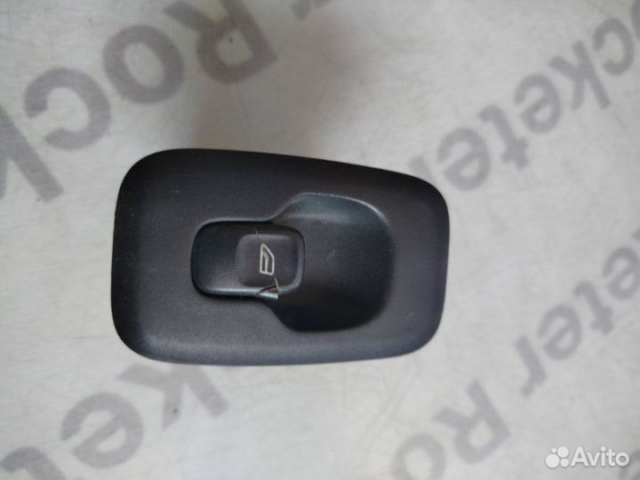 Кнопка стеклоподъемника задняя левая Volvo Xc90