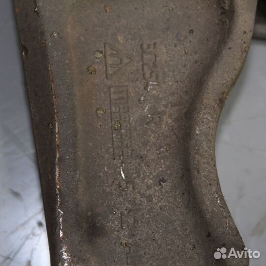 Рычаг передний нижний правый jaguar XF 2011-2015