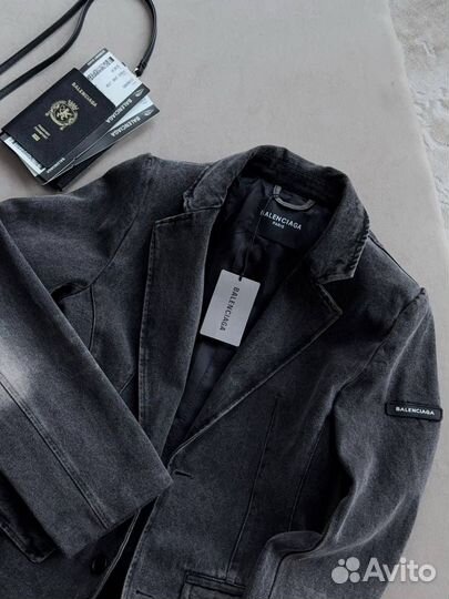 Пиджак balenciaga женский 2 цвета