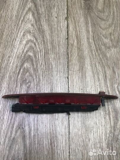 Стоп-сигнал крышки багажника задний Ford Focus 1