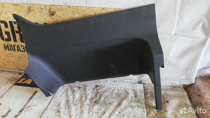 Накладка правой подножки 5-series Scania