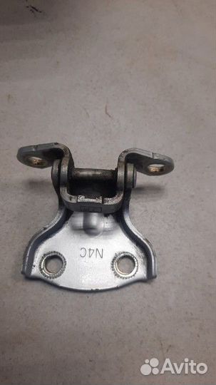 Петля двери задней правой Chevrolet Lacetti