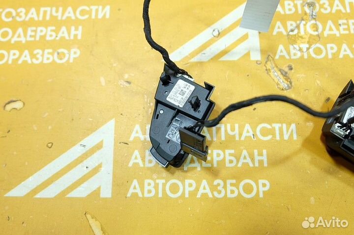 Кнопки в рулевое колесо Skoda Octavia A5 2004-2013