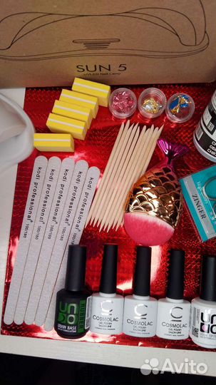 Набор для маникюра подарочный аппаратом и лампой