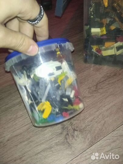 Коробка Lego