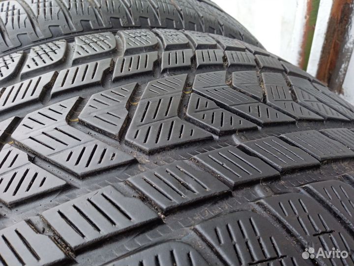 Pirelli Scorpion Winter 285/40 R21