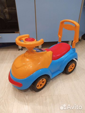 Машинка-каталка