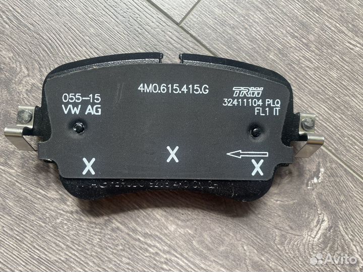 Задние тормозные колодки на Audi Q7 4M0698451BN