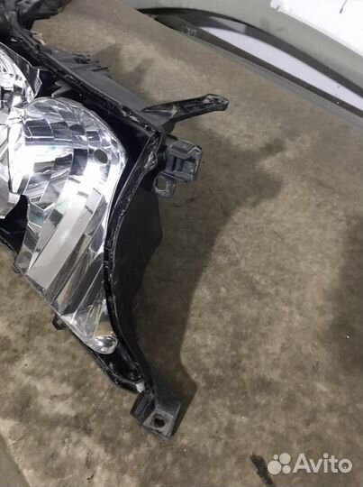 Корпус фары Toyota LC200