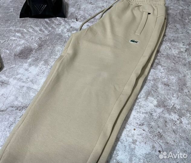 Спортивные костюмы Lacoste