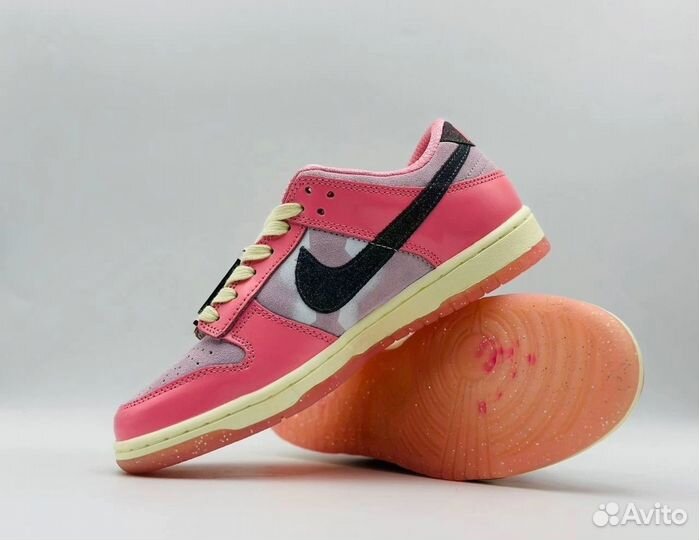 Кроссовки Nike Dunk Low wmns «Barbie»