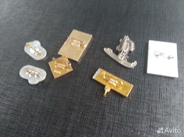Значки из серии 