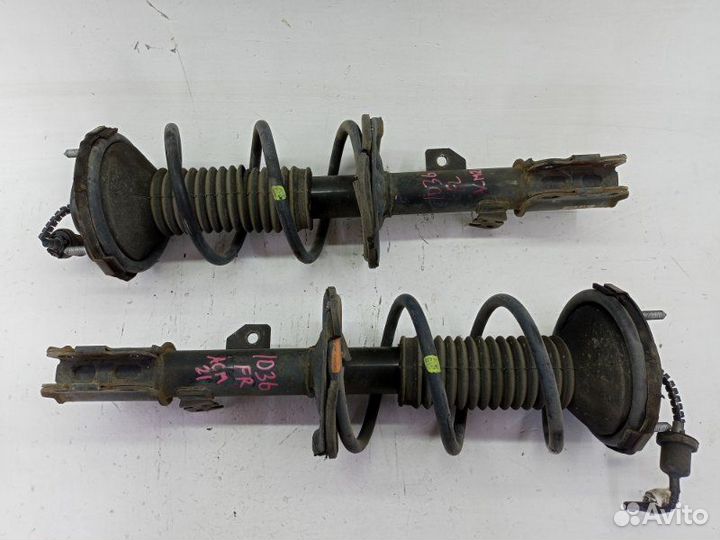 Стойка подвески передняя Toyota Ipsum ACM21 1AZ