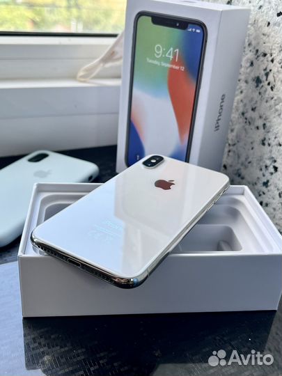 iPhone X(256 gb;на 11 ios)