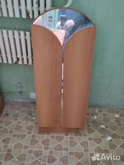 Зеркало распашное