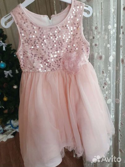 Праздничное платье для девочки
