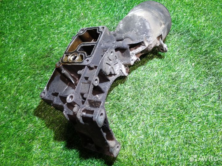 Корпус масляного фильтра с кронштейном бмв е34